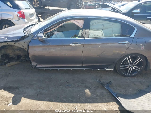 1HGCR3F96GA029275 Honda Accord Touring