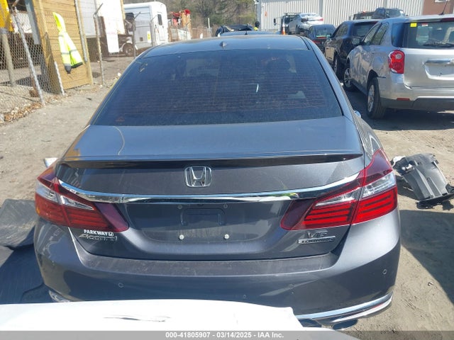 1HGCR3F96GA029275 Honda Accord Touring