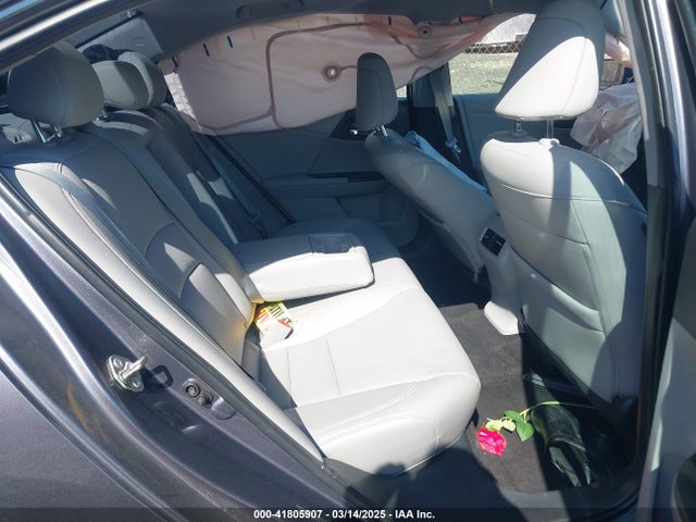1HGCR3F96GA029275 Honda Accord Touring