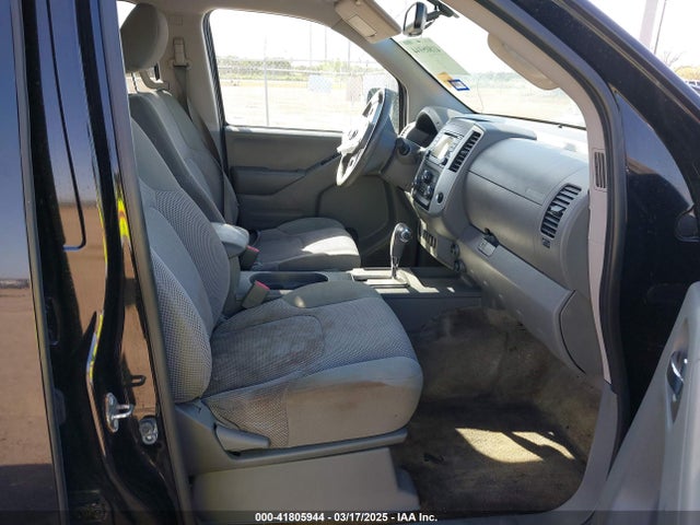 1N6DD0ER4HN770601 Nissan Frontier Sv