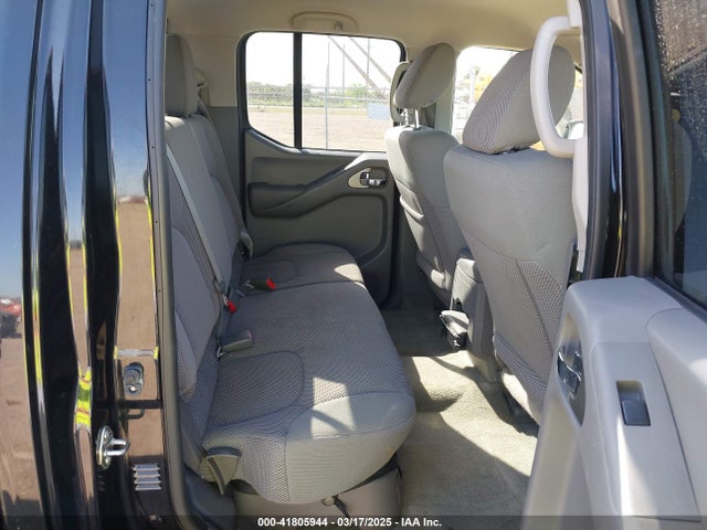 1N6DD0ER4HN770601 Nissan Frontier Sv
