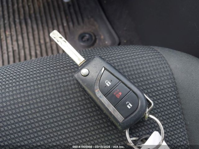2T3G1RFV5LW087235 Toyota RAV4 LE