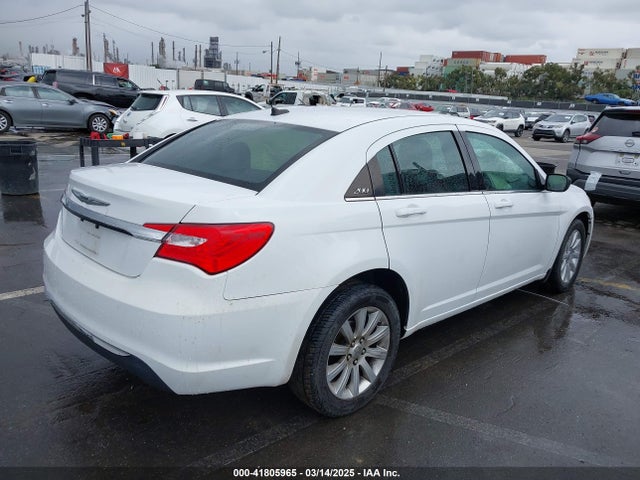 Chrysler 2014 2014 1C3CCBAB9EN210269 Image 4
