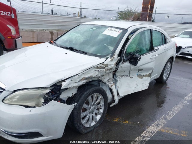 Chrysler 2014 2014 1C3CCBAB9EN210269 Image 6