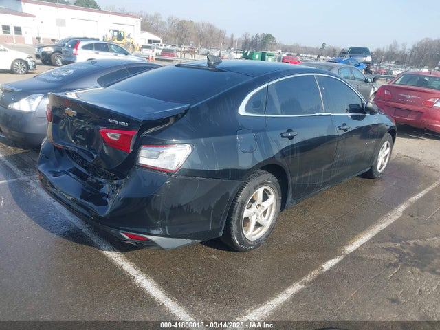 1GAZB5ST1HF204121 Chev Malibu Ls