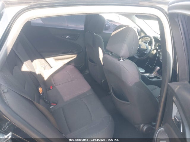 1GAZB5ST1HF204121 Chev Malibu Ls