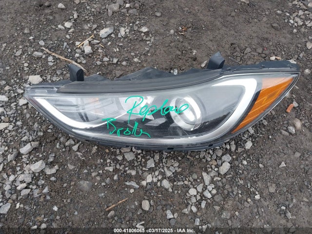 Hyundai ELANTRA SE 2017 5NPD74LF9HH099775 Image 12
