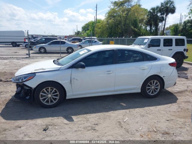 5NPE24AF1KH761006 Hyundai SONATA SE