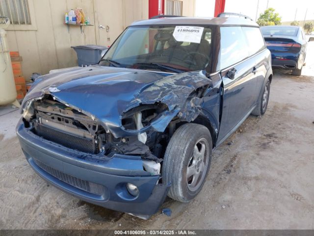 2010 MINI COOPER CLUBMAN WMWML3C51ATX52000 Photo 1