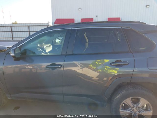 2T3P1RFV7RW419815 Toyota Rav4 Xle