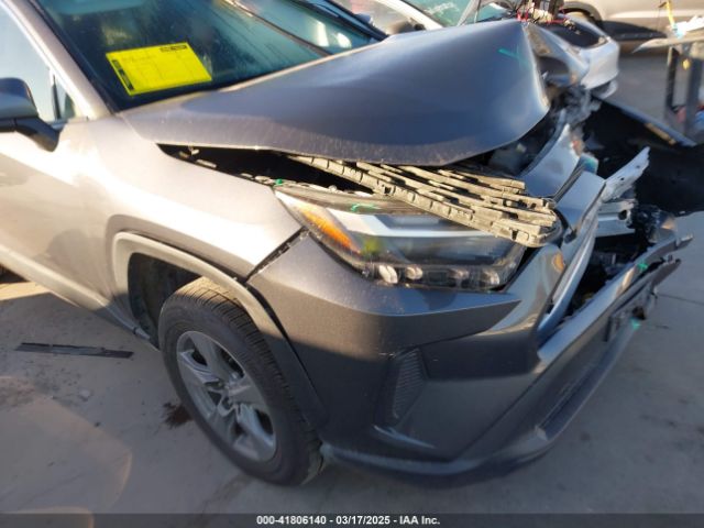 2T3P1RFV7RW419815 Toyota Rav4 Xle