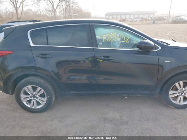 KNDPMCAC8H7154715 KIA Sportage Lx