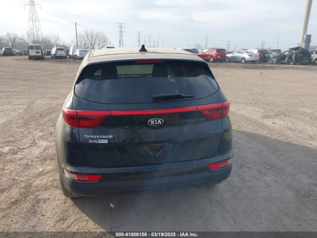 KNDPMCAC8H7154715 KIA Sportage Lx