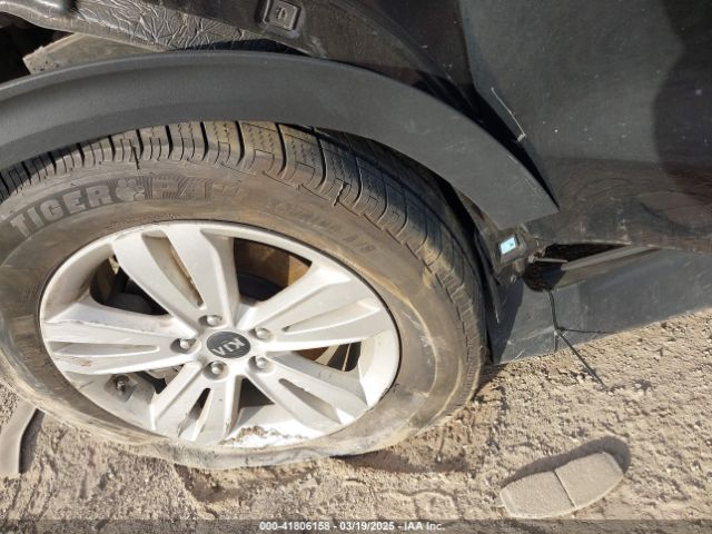 KNDPMCAC8H7154715 KIA Sportage Lx