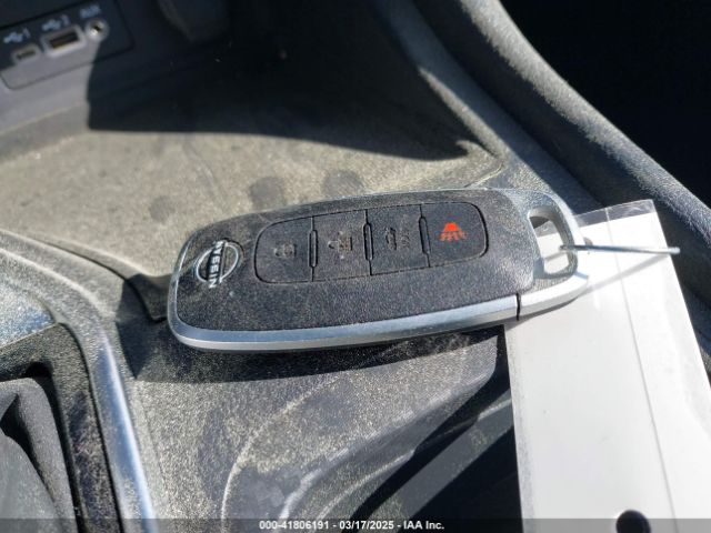 3N1AB8CVXSY227521 Nissan SENTRA SV