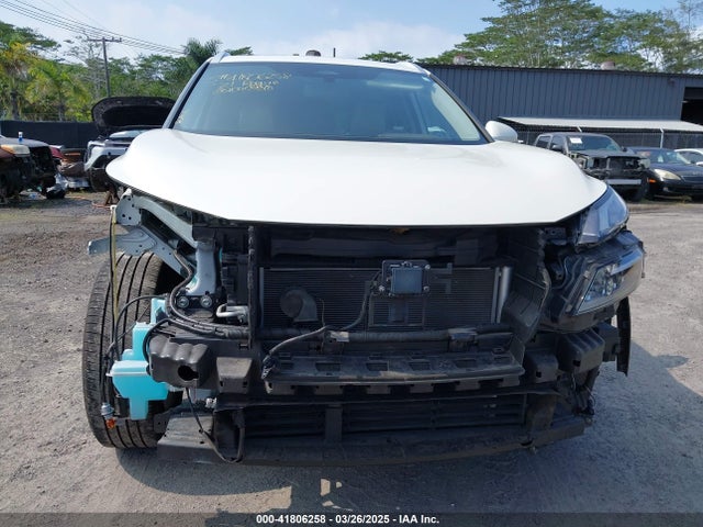 JN8AT3BA1MW018081 Nissan Rogue Sv Fwd