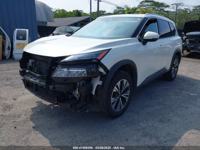 JN8AT3BA1MW018081 Nissan Rogue Sv Fwd