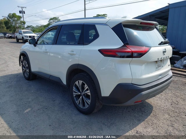 JN8AT3BA1MW018081 Nissan Rogue Sv Fwd