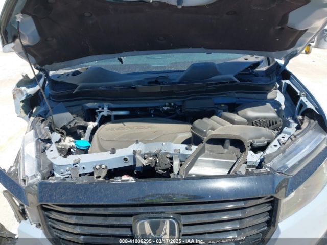 5FPYK3F81NB035917 Honda Ridgeline Black Edition