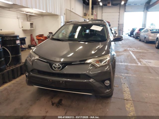 JTMRFREV9GJ068851 Toyota Rav4 Xle