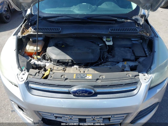 1FMCU0GX2FUA09106 Ford ESCAPE SE