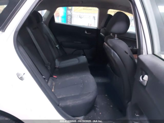 5XXGT4L35JG209737 KIA Optima Lx