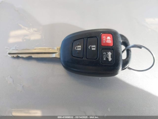 2T1BURHE6KC150480 Toyota COROLLA LE