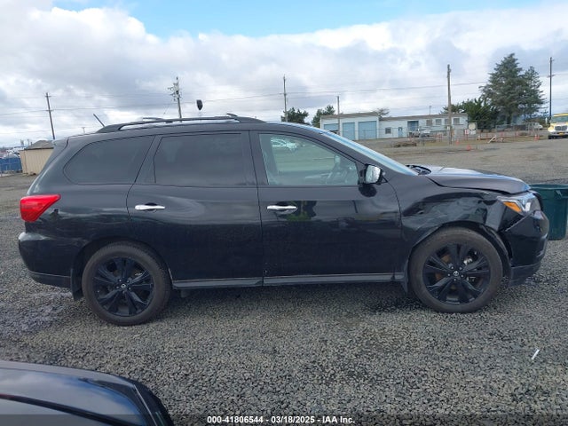 5N1DR2MM2JC642120 Nissan Pathfinder Sl