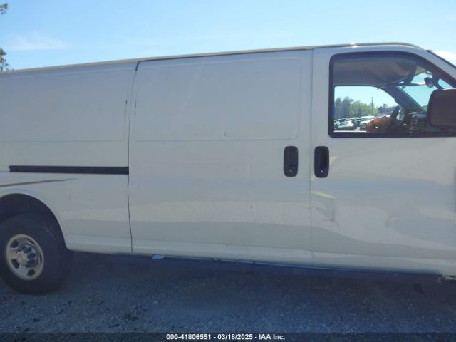 1GCWGBFP5N1217177 Chevrolet Express Cargo Rwd 2500 Extended Wheelbase Wt