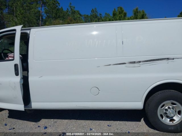 1GCWGBFP5N1217177 Chevrolet Express Cargo Rwd 2500 Extended Wheelbase Wt