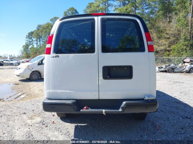 1GCWGBFP5N1217177 Chevrolet Express Cargo Rwd 2500 Extended Wheelbase Wt