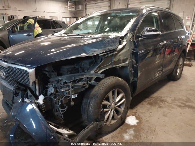 5XYPG4A58JG389235 KIA Sorento 3.3l Lx