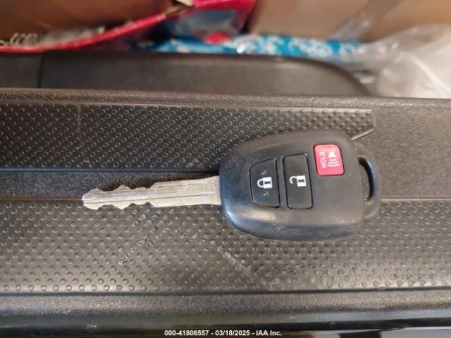 3TMCZ5AN0MM400136 Toyota Tacoma Sr5 V6