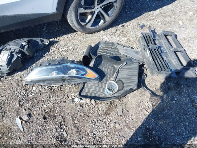 3FA6P0HD1HR291901 Ford FUSION SE