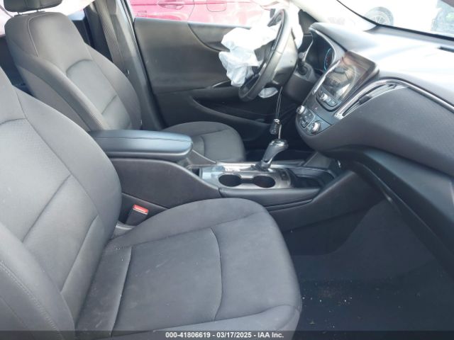 1G1ZE5ST4HF157819 Chevrolet MALIBU 1LT