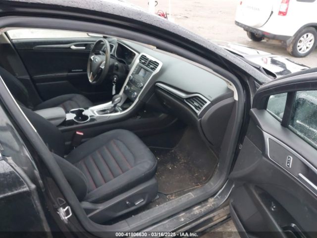 1FA6P0H73F5102949 Ford FUSION SE