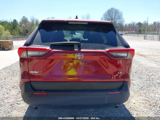 2T3H1RFVXMW151551 Toyota RAV4 LE