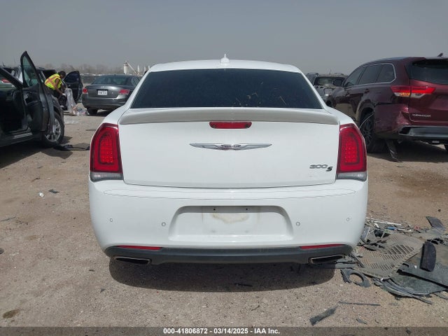 Chrysler 300 300s 2019 2C3CCABT1KH564759 Image 16