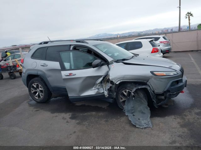 1C4PJMBS3EW256042 Jeep Cherokee Trailhawk
