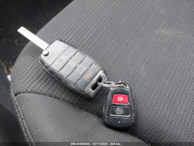 5XYKTCA61FG623974 KIA SORENTO LX