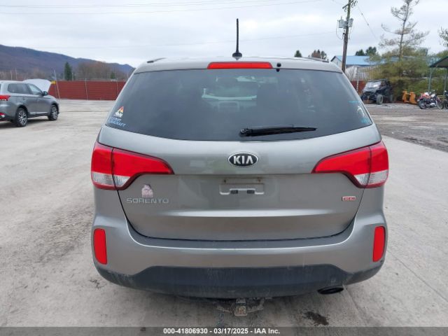 5XYKTCA61FG623974 KIA SORENTO LX