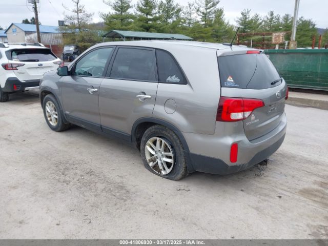 5XYKTCA61FG623974 KIA SORENTO LX