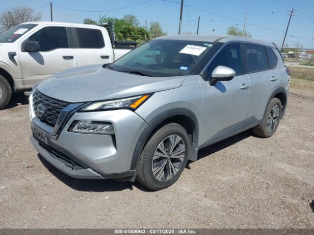 5N1BT3BA0NC686517 Nissan Rogue Sv Fwd