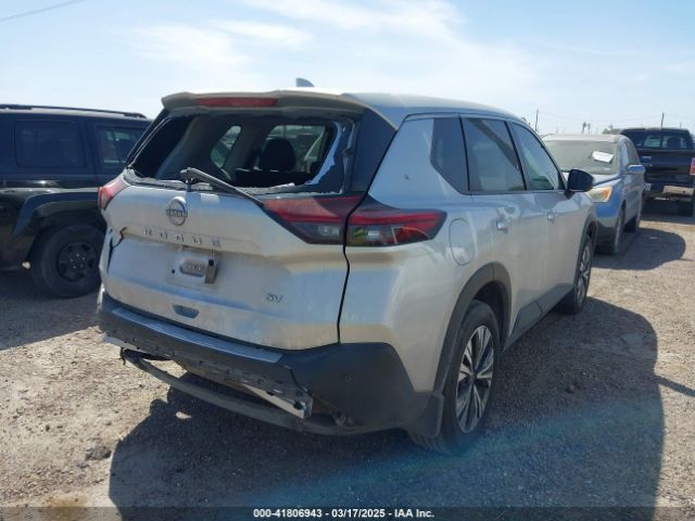 5N1BT3BA0NC686517 Nissan Rogue Sv Fwd