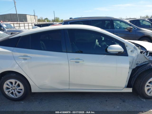 JTDKARFU3J3055014 Toyota Prius Two Eco