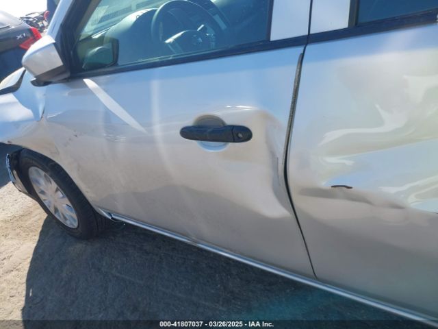 3N1CN7AP9KL801974 Nissan Versa 1.6 S+