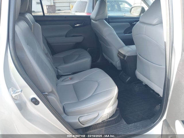 5TDGARAH3NS513073 Toyota Highlander Hybrid Xle/hybrid Bronze Edition