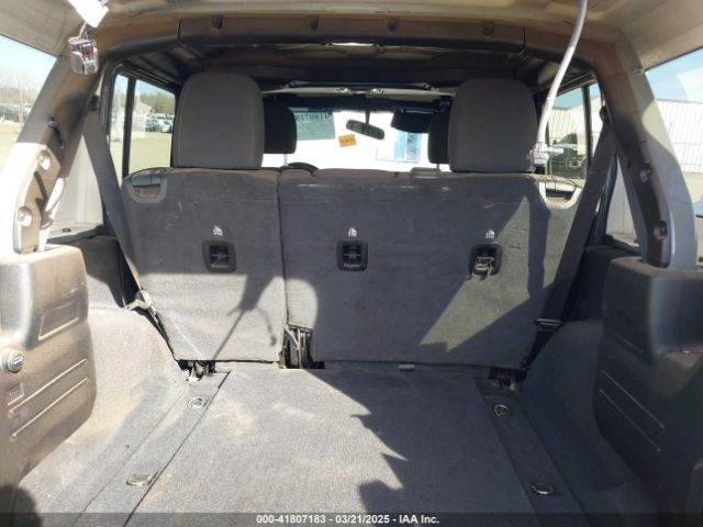 1C4HJXEN9MW645794 Jeep Wrangler Unlimited Sahara 4x4