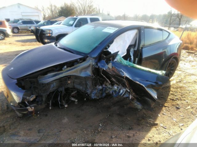 7SAYGDEE9NF424928 Tesla Model Y Long Range Dual Motor All-wheel Drive