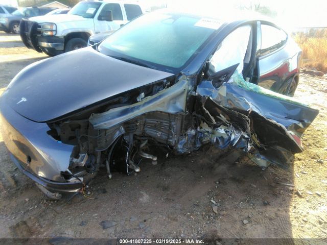 7SAYGDEE9NF424928 Tesla Model Y Long Range Dual Motor All-wheel Drive